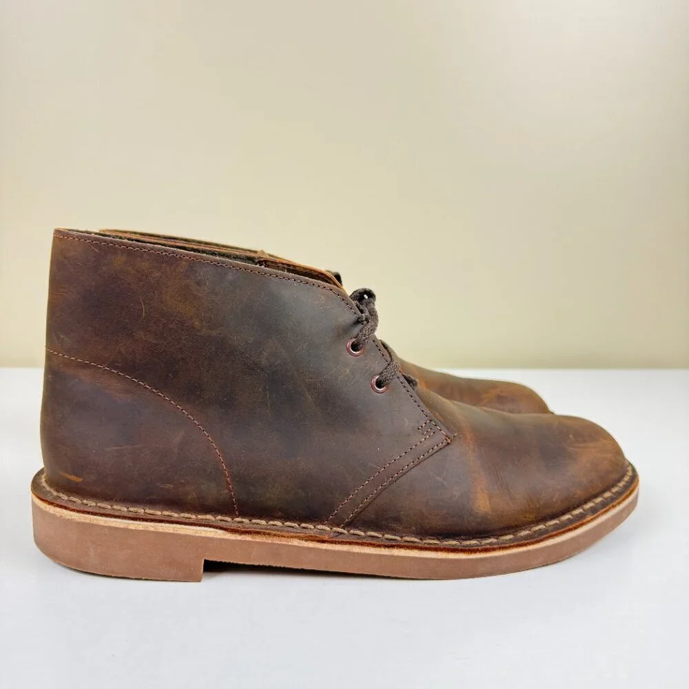 Like New Clarks Bushacre Chukka Boots in Beewax Leather